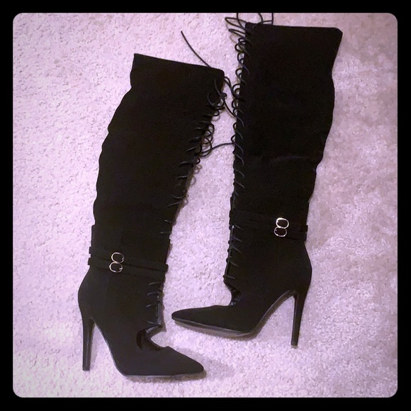 Black heeled Boots - Picture 1 of 3